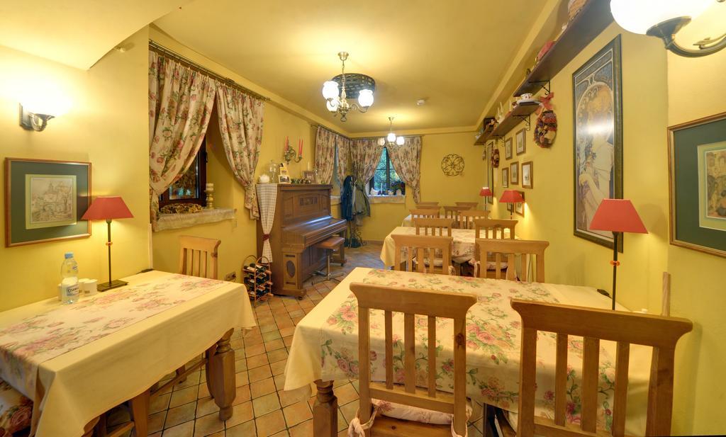 שצ'קלארסקה פוראובה Hotel Magnes מראה חיצוני תמונה