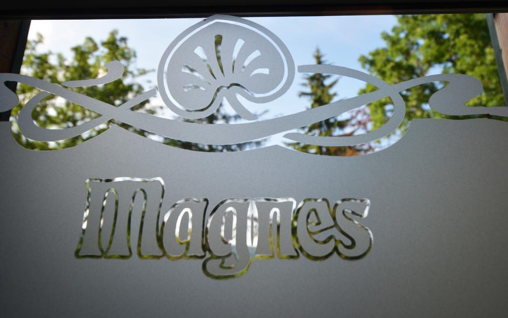 שצ'קלארסקה פוראובה Hotel Magnes מראה חיצוני תמונה
