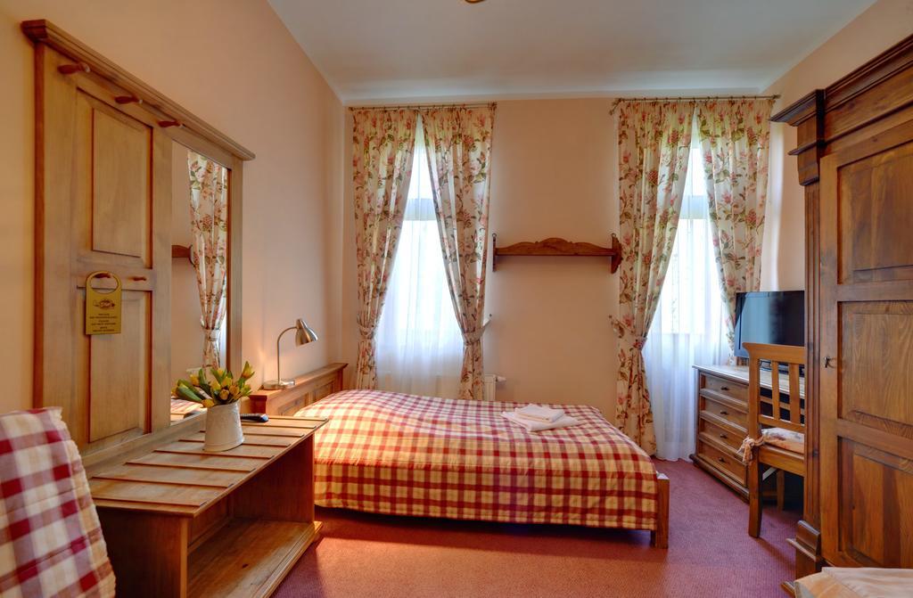 שצ'קלארסקה פוראובה Hotel Magnes מראה חיצוני תמונה